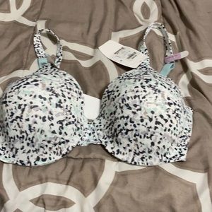 Hanes 38D bra